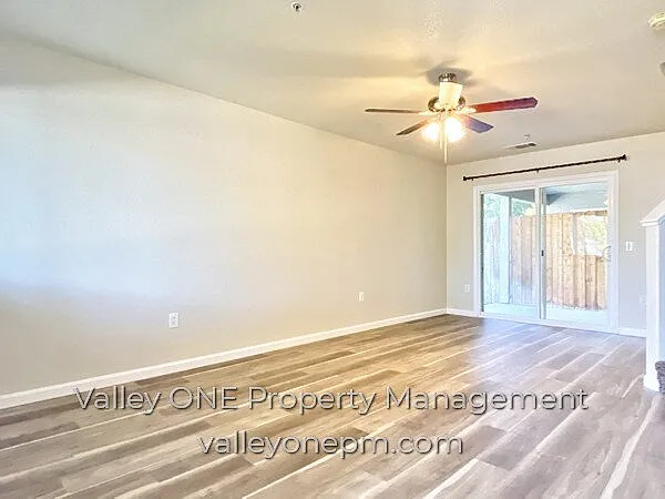 1180 E Monte Vista Ave — Photo 11