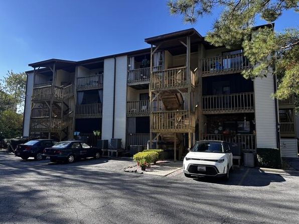 14300 Jarvis Ave Unit 302B