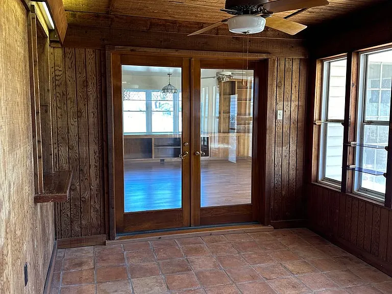 2301 Post Oak Rd — Photo 27