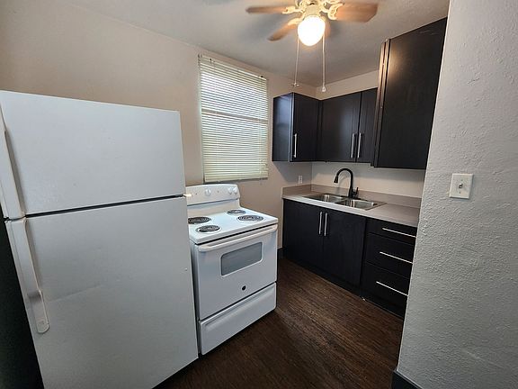 2nd image of 311 N 16th St APT 1