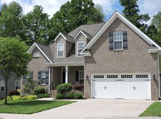 5715 Bromley Dr, Kernersville, NC 27284