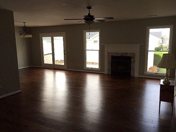 5th image of 4007 New Bedford Ct