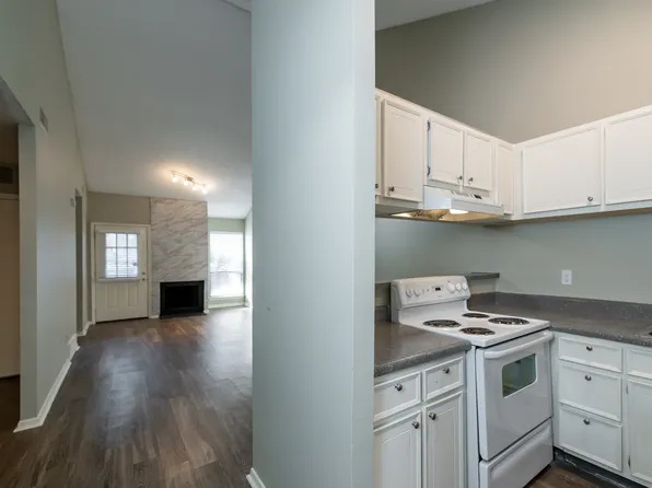 Cedar Ridge, 6977 Amberly Village Dr, Cordova, TN 38018