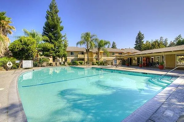Park Knolls Apartments
