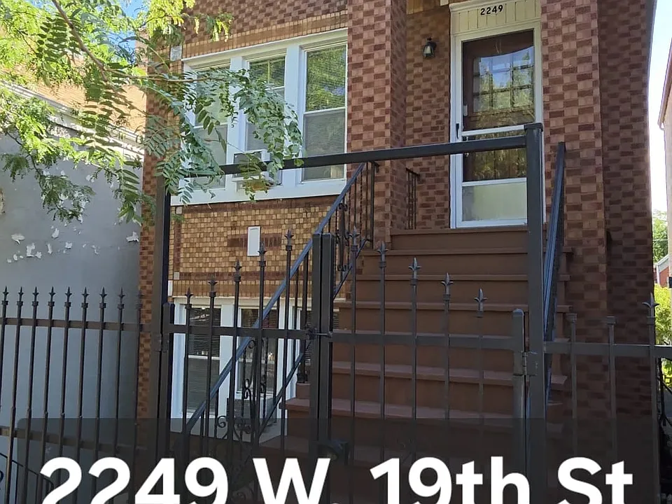2249 W 19th St #1
