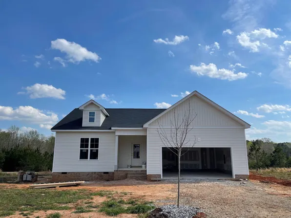 35 Brookhaven Dr, Spring Hope, NC 27882