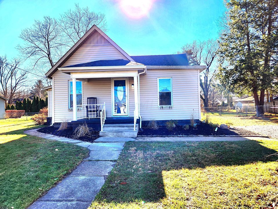 1st image of 85 Gainor Ave