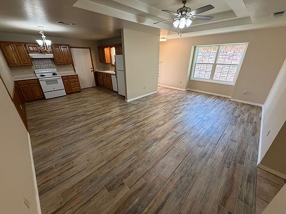 3rd image of 732 Foster Ln Unit B