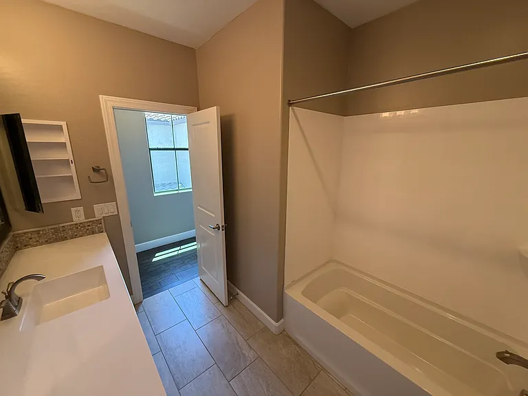 2nd bathroom