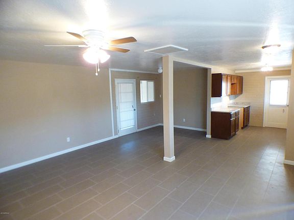 5th image of 4671 N 30th Dr