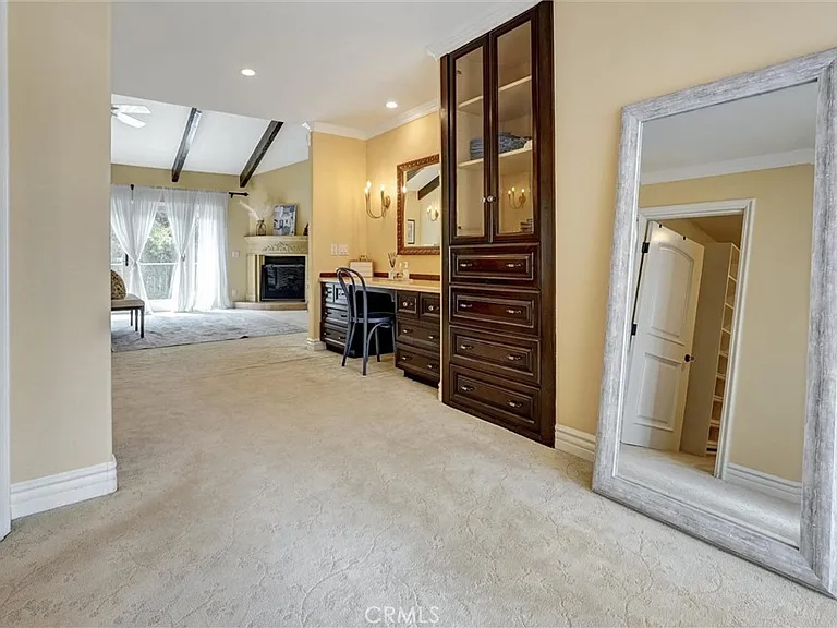 4751 Topeka Dr — Photo 33