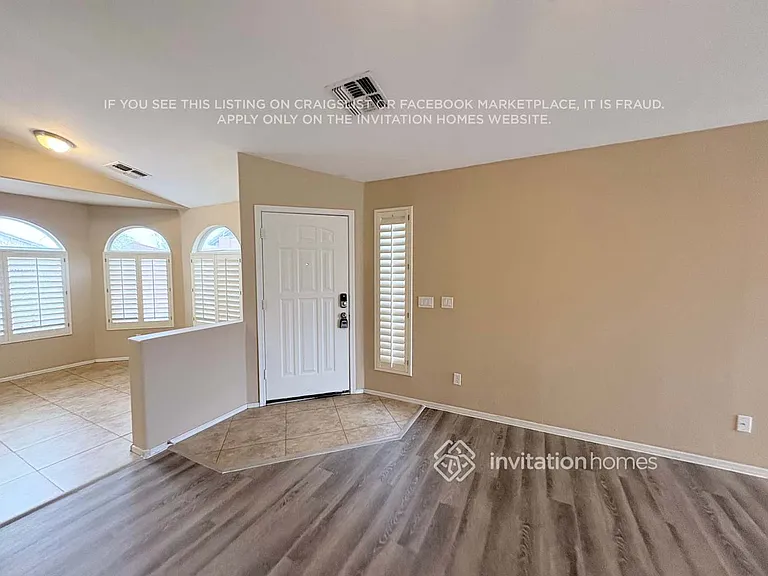 6551 E Auburn St — Photo 2