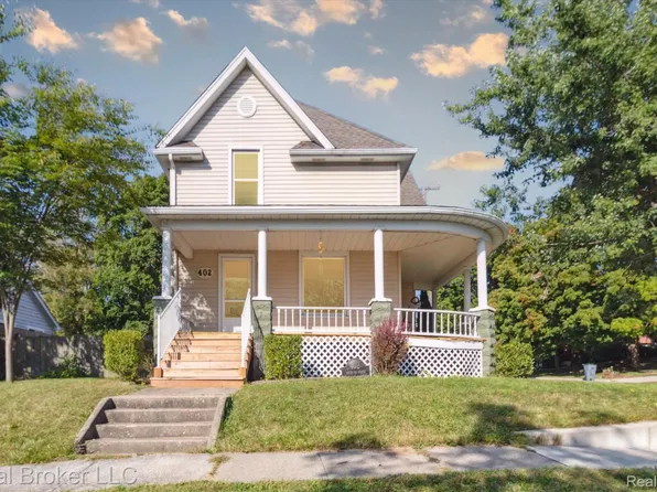 402 S 7th St, Saint Clair, MI 48079