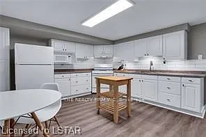 25 Weston St — Photo 4