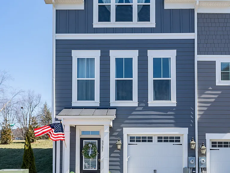 3381 Monterey Dr — Photo 2