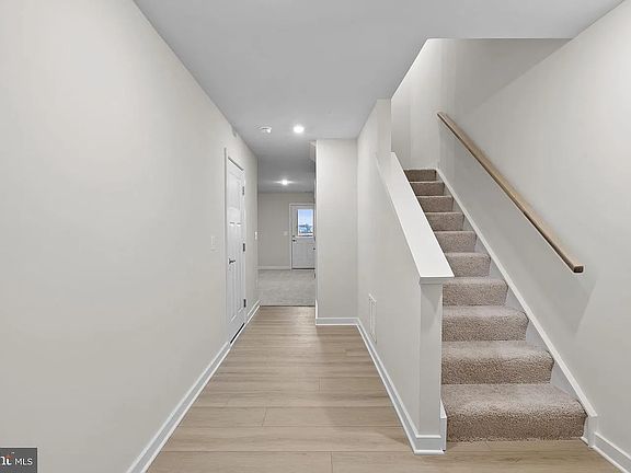 4th image of 319 Huntwell West Blvd