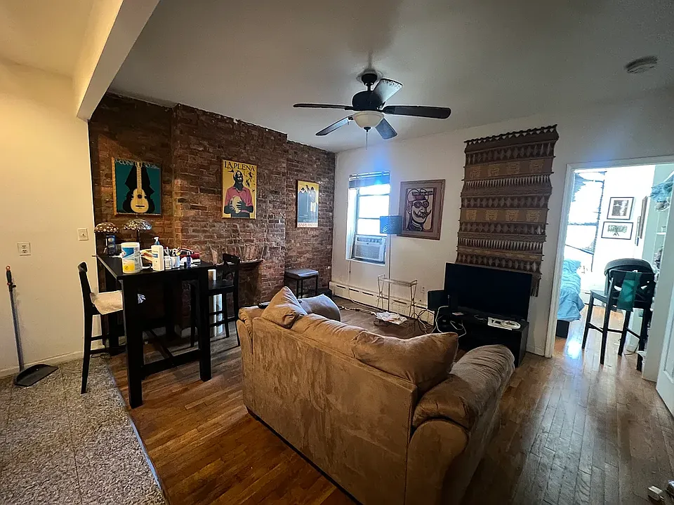 658 Carroll St #2A