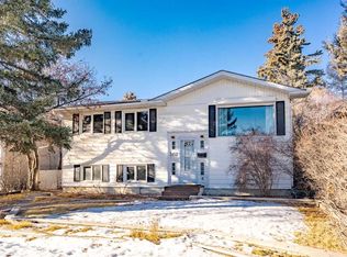 3152 E Blakiston Dr NW, Calgary, AB T2L 1L8