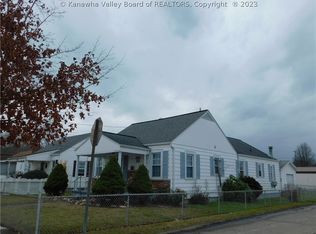 431 20th St, Dunbar, WV 25064