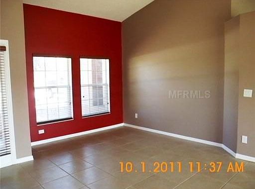 4th image of 321 Covent Gardens Pl