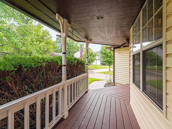 2nd image of 5143 Wagon Wheel Ln