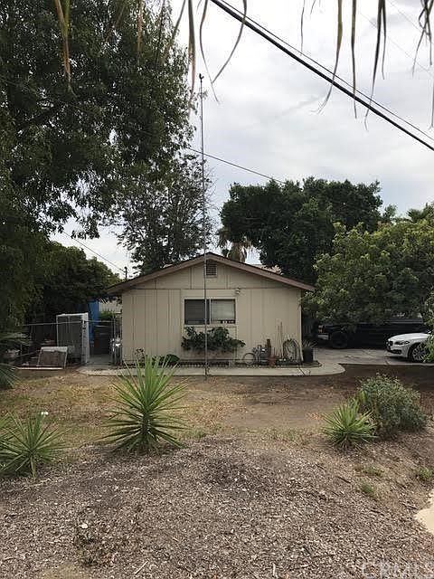 2nd image of 455 Grapevine Rd