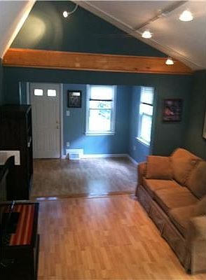 3rd image of 282 Rodman St