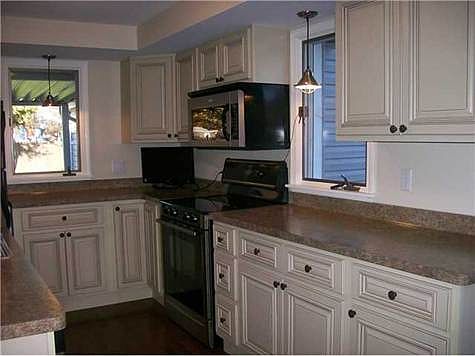 2nd image of 296 Athens Blvd