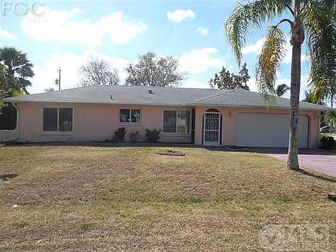 1st image of 246 SW 38th Ter
