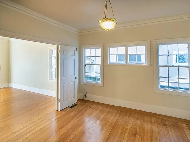 2720 College Ave #2 — Photo 5