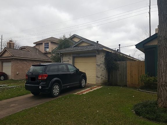 3rd image of 7302 Prairie Village Dr