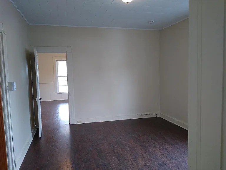 19 Memorial Ave #2 — Photo 5