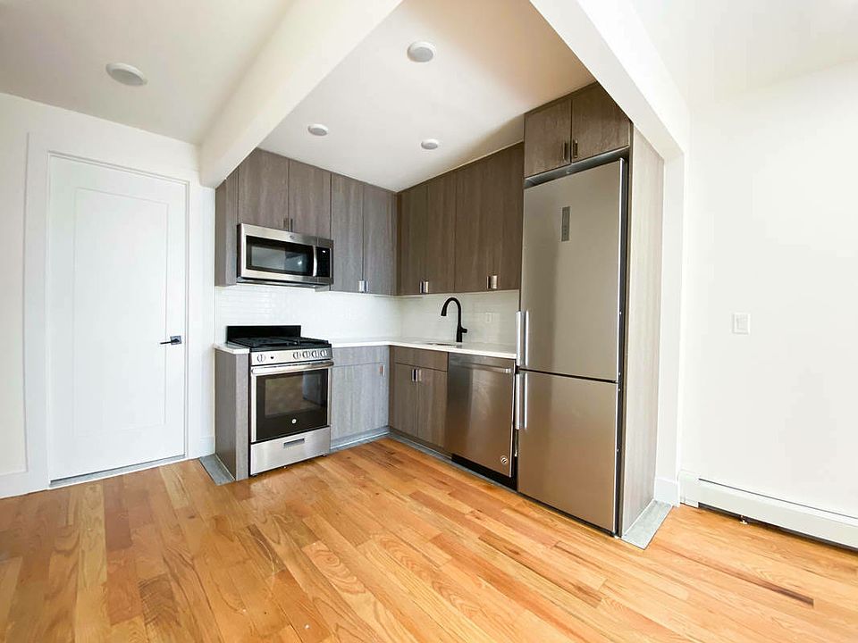 1st image of 369 E 21st St #1AA