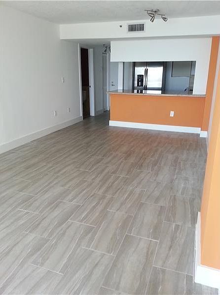 1st image of 6820 Indian Creek Dr #2B