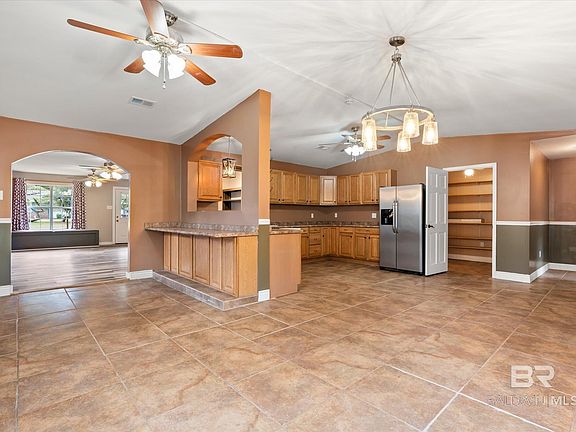 5th image of 5761 Dale Dr