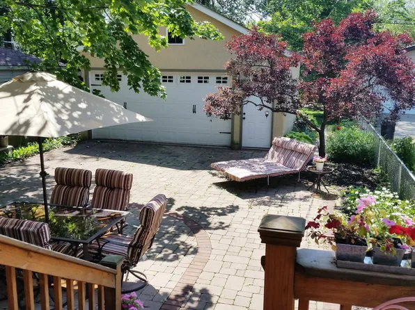 629 N Harvey Ave, Oak Park, IL 60302