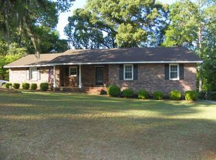 301 Brookdale Dr, Dublin, GA 31021