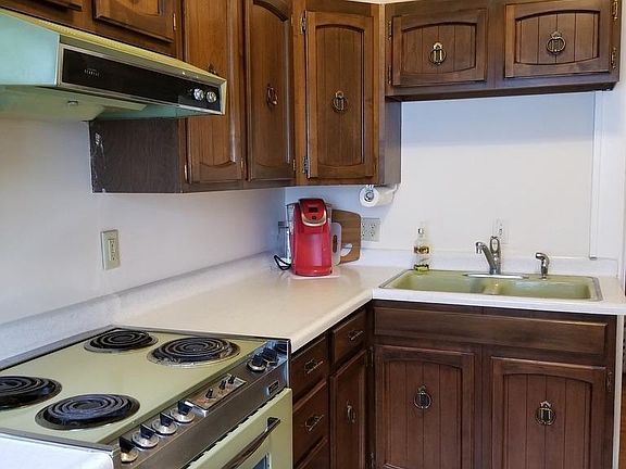 3rd image of 1730 S 22nd St