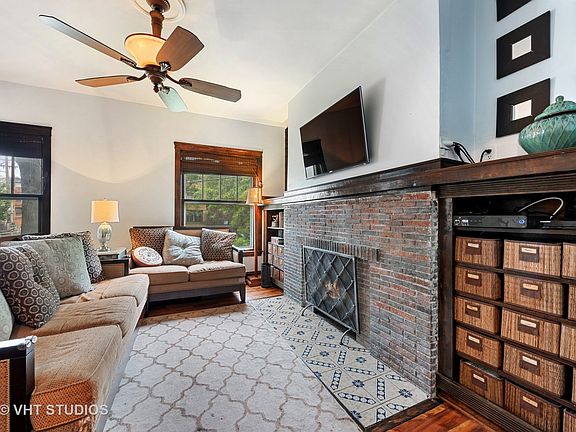 3rd image of 1212 W North Shore Ave APT 1W