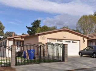 271 Mahoney Ave, Oak View, CA 93022