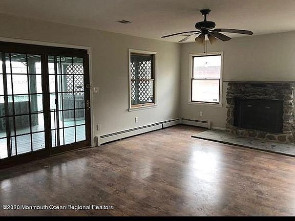 2nd image of 26 Pine St