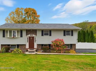 105 Fern Way, Clarks Summit, PA 18411