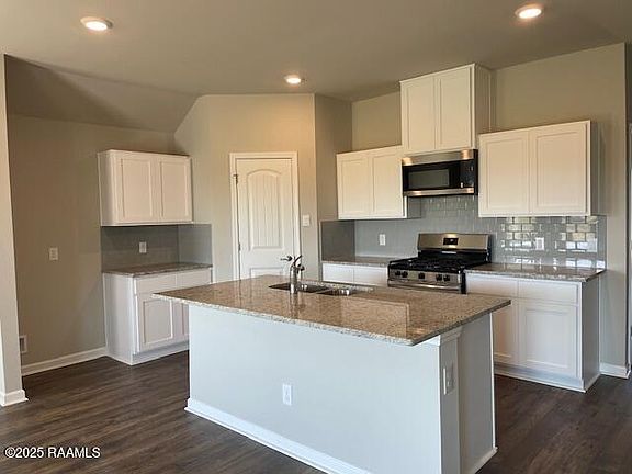 4th image of 1503 Highland Dr