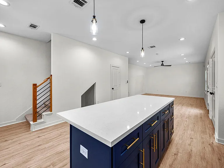 5700 Elysian St — Photo 7