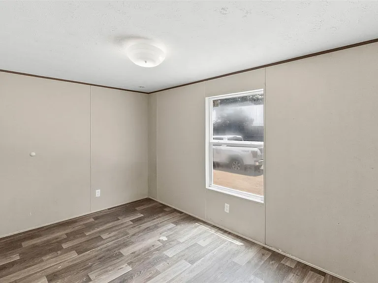 908 Turney Ln — Photo 18