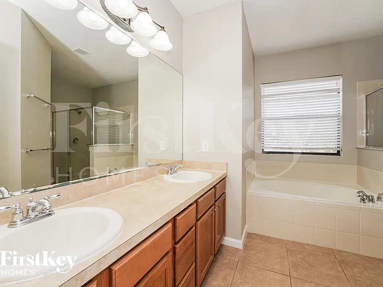 4365 Millicent Cir — Photo 7