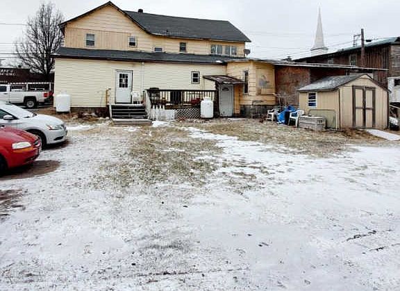 3rd image of 5959 Main St