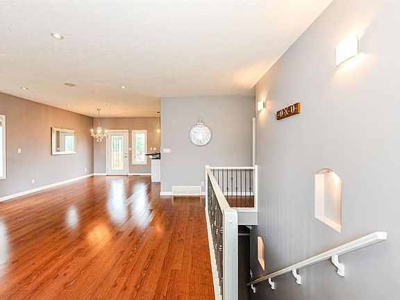 4th image of 5604 S 28th Ave #A