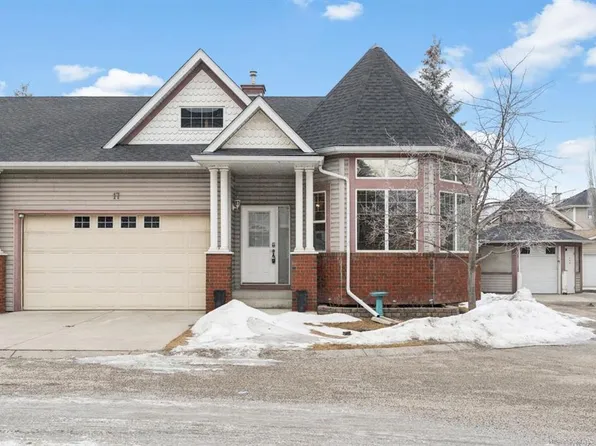 17 S Prestwick Pond Ter SE, Calgary, AB T2Z 3Z7