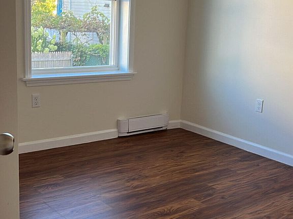3rd image of 820 Patterson Ave #1